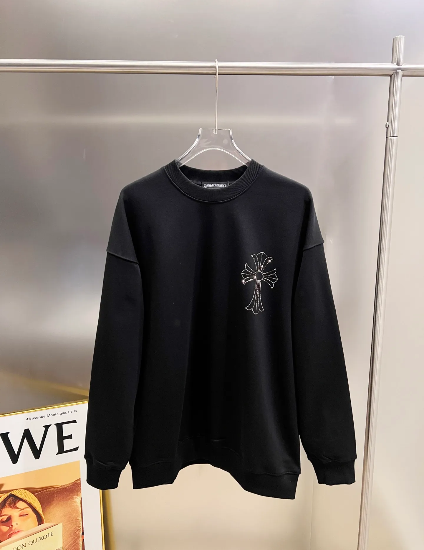 🅿️260 CH Crowe 2025 Autumn and Winter New Style Round Neck Long Sleeve Sweater Cross Middle Eastern Australian Diamond Design Craftsmanship Great in Reality🔥Same Loose Version for Men and Women Size S M L XL XXL Five Codes Black White